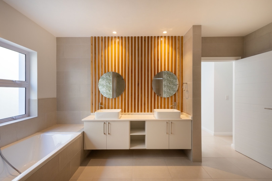 4 Bedroom Property for Sale in Summer Place Western Cape